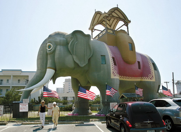 Слониха Люси: Маргит, Нью-Джерси Слониха Люси: Маргит, Нью-Джерси