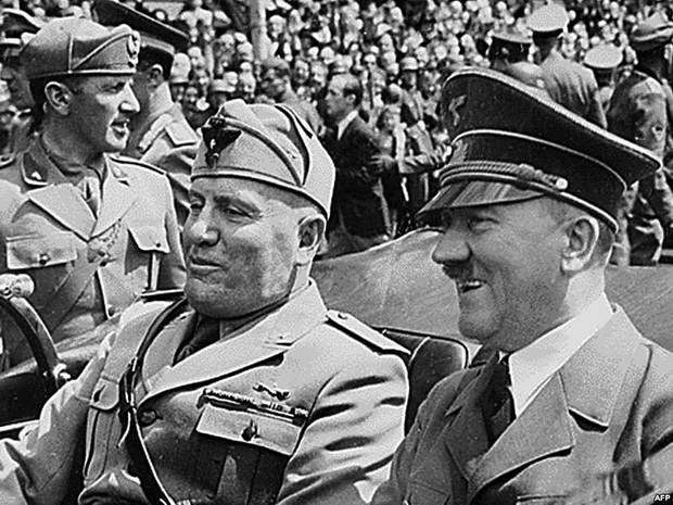 Бенито Муссолини и Адольф Гитлер Бенито Муссолини и Адольф Гитлер