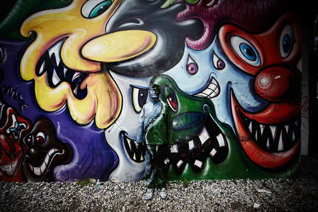 camouflage_invisible_man_34